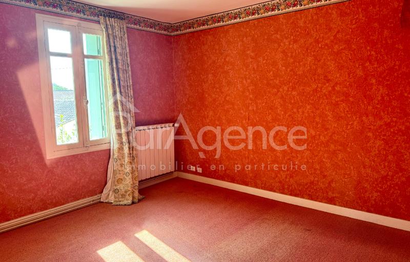 Maison - 205 m² - 7 pièces