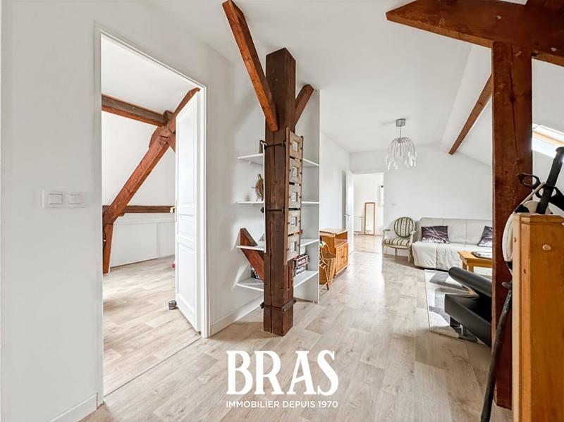 Maison - 160 m² - 10 pièces