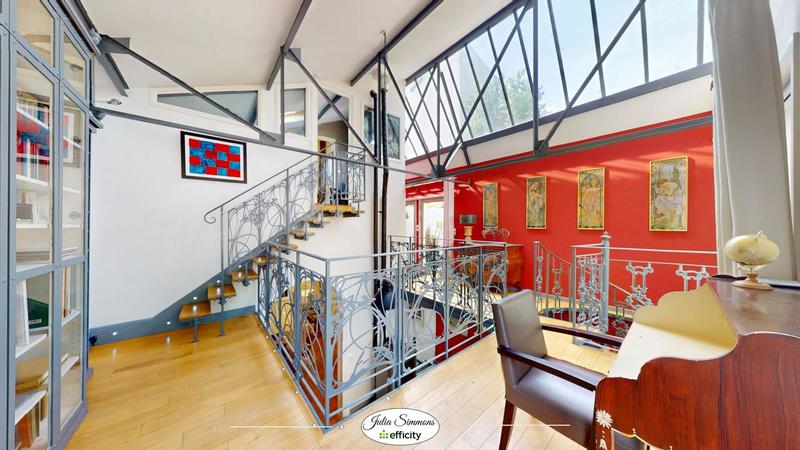 Loft - 137 m² - 5 pièces