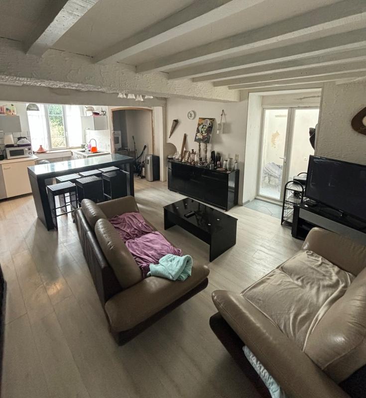 Maison - 104 m² - 4 pièces