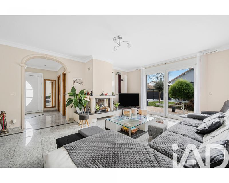 Maison - 162 m² - 7 pièces