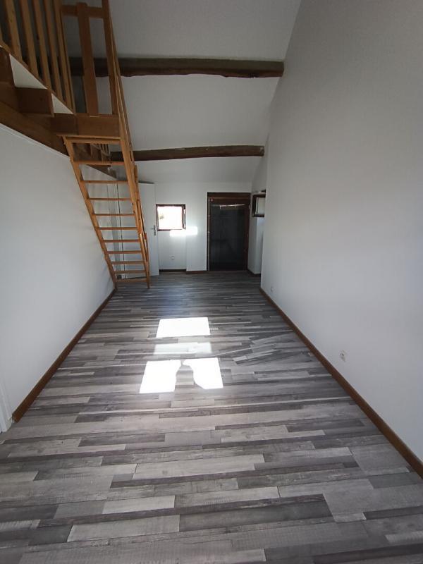 Moulin - 300 m² - 4 pièces