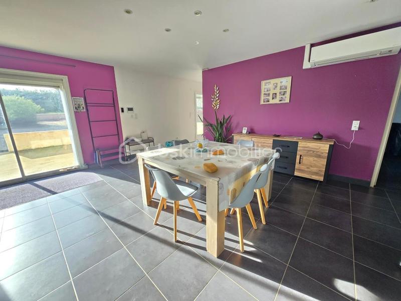 Pavillon - 230 m² - 7 pièces