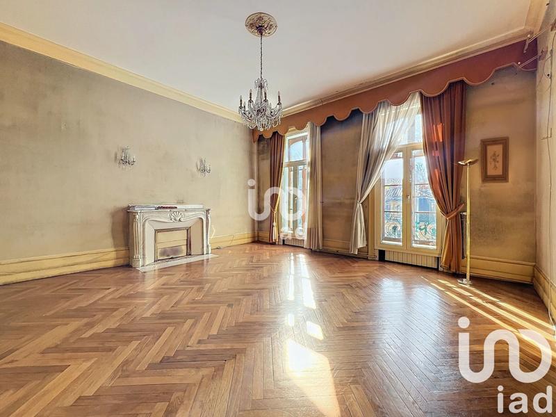 Maison - 480 m² - 23 pièces