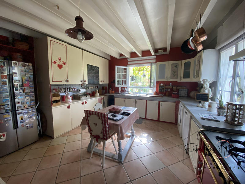 Maison traditionnelle - 176 m² - 4 pièces