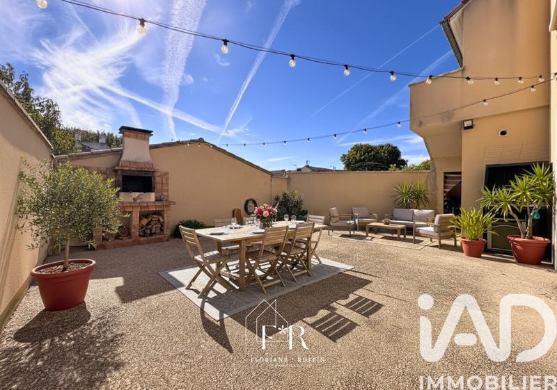 Maison - 200 m² - 4 pièces