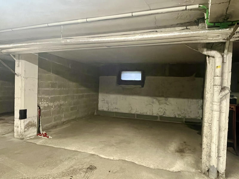Parking / Garage - 19 m²