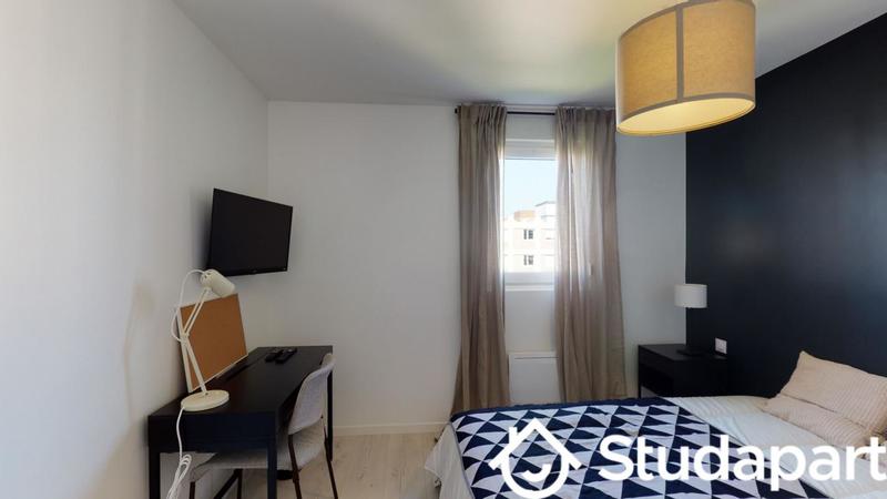 Chambre - 10 m² - 1 pièce