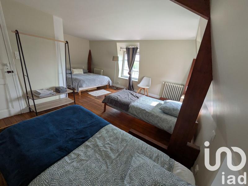 Maison - 228 m² - 5 pièces