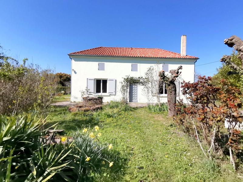 Maison - 168 m² - 8 pièces