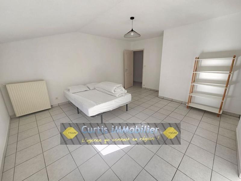 Appartement - 79 m² - 3 pièces