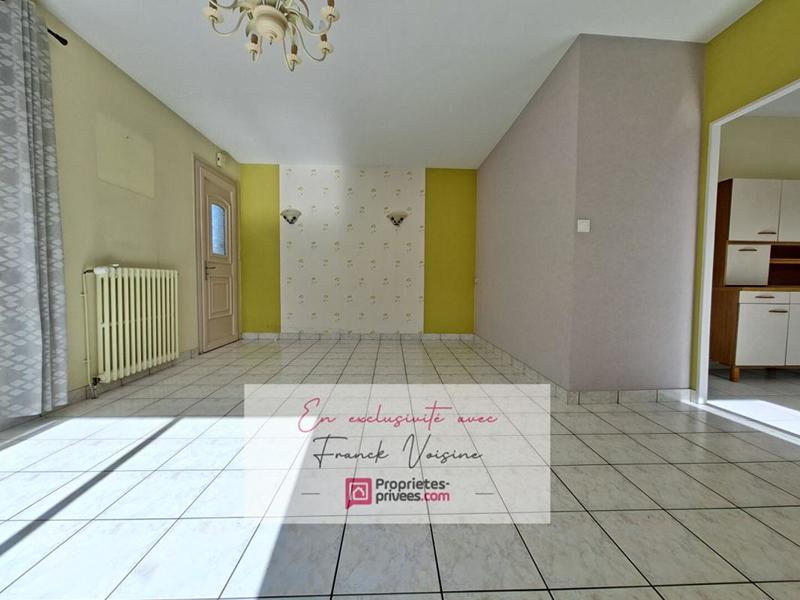 Maison - 93 m² - 7 pièces