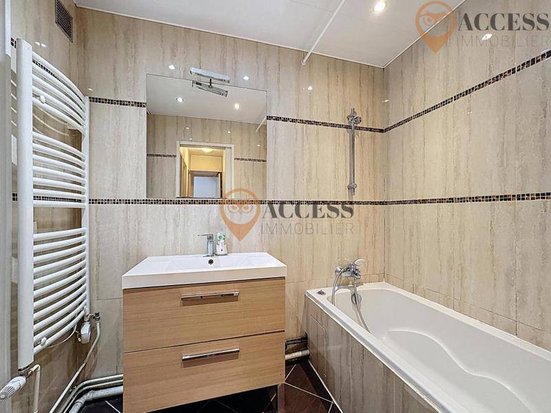 Appartement - 81 m² - 4 pièces