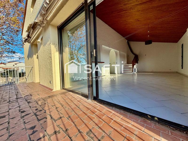 Appartement - 120 m² - 5 pièces