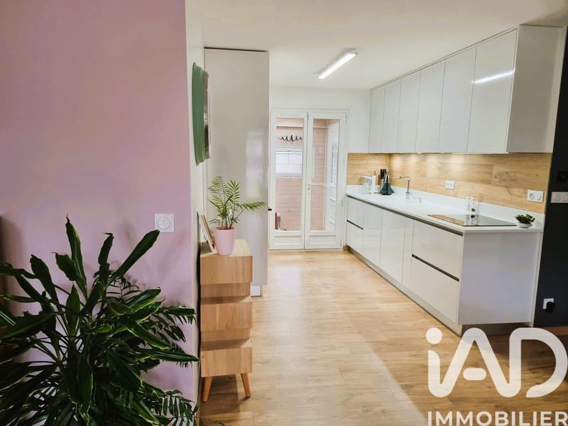 Maison - 102 m² - 6 pièces