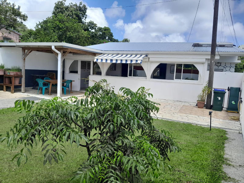 Maison - 98 m² - 4 pièces