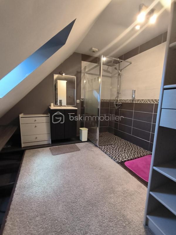 Maison - 240 m² - 10 pièces