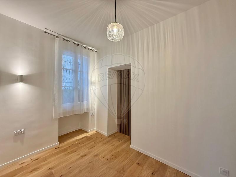 Appartement - 100 m² - 4 pièces