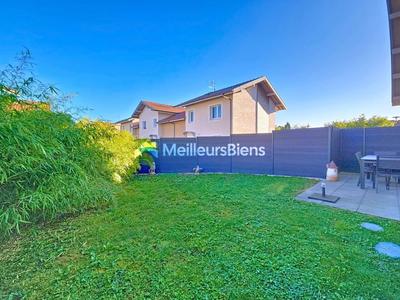 Propriété - 85 m² - 4 pièces