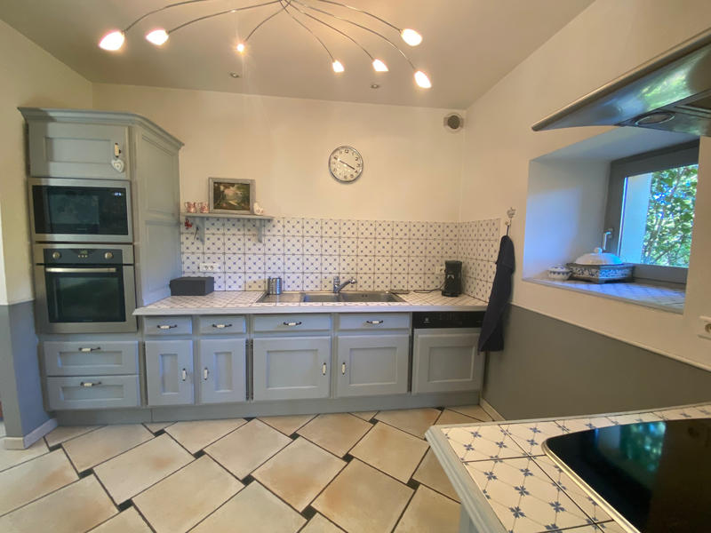 Maison - 216 m² - 7 pièces