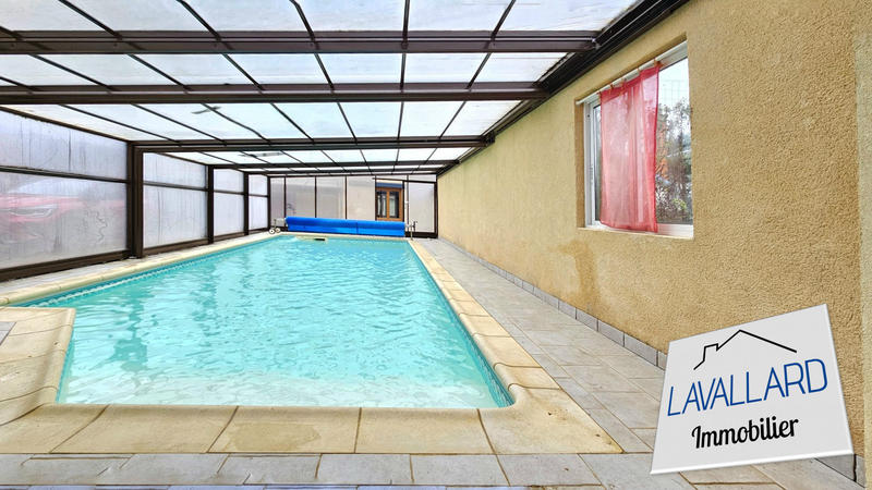 Maison ancienne - 350 m² - 6 pièces