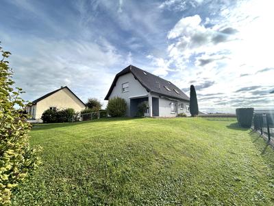 Maison - 207 m² - 9 pièces