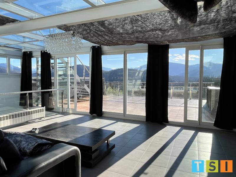 Maison - 182 m² - 5 pièces