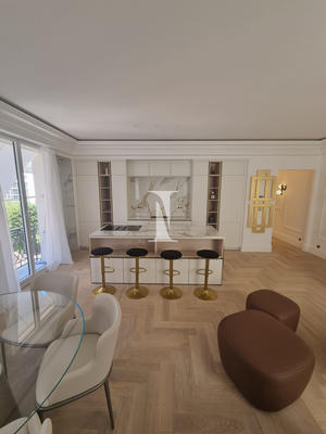 Appartement - 99 m² - 3 pièces