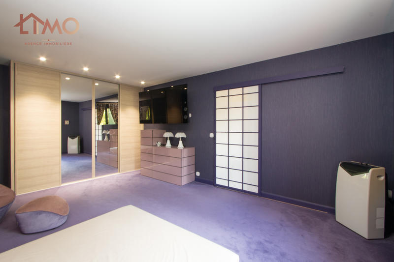 Maison - 344 m² - 7 pièces