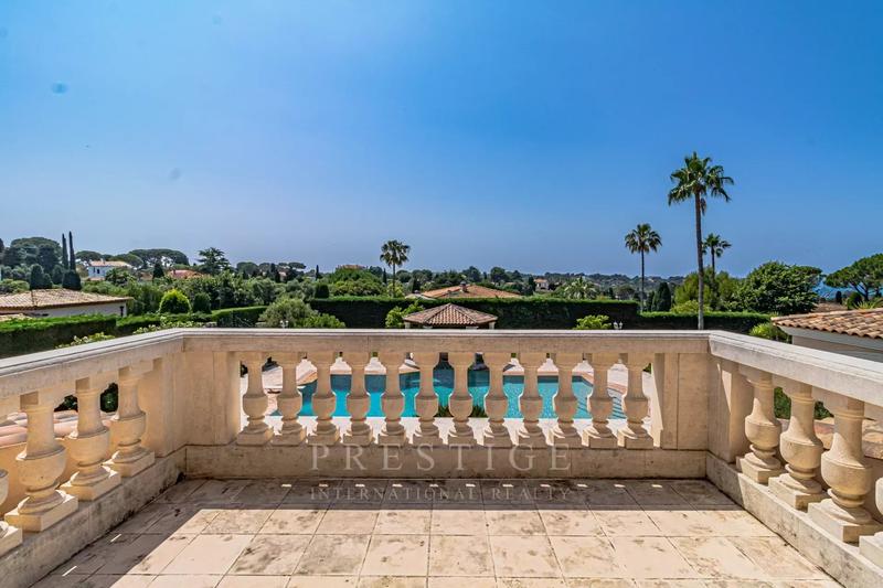 Maison - 347 m² - 7 pièces