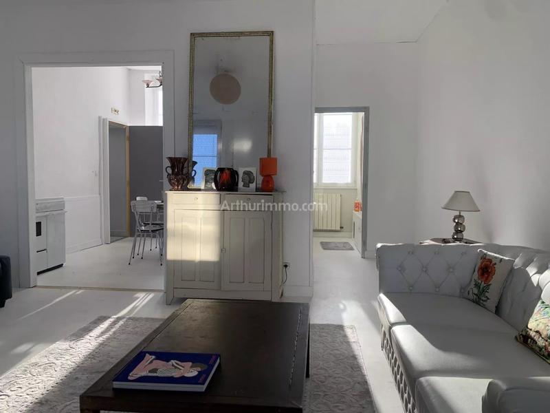 Maison - 384 m² - 18 pièces