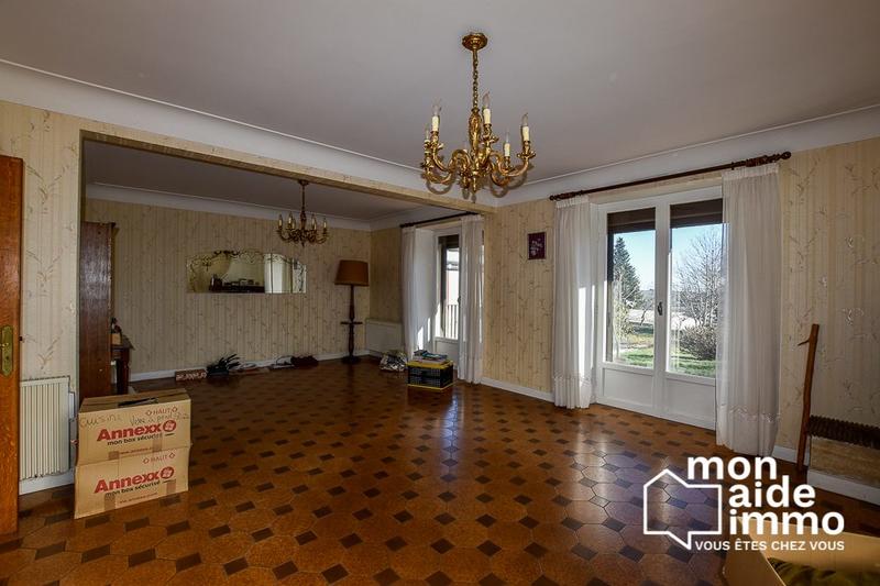 Maison traditionnelle - 240 m² - 9 pièces