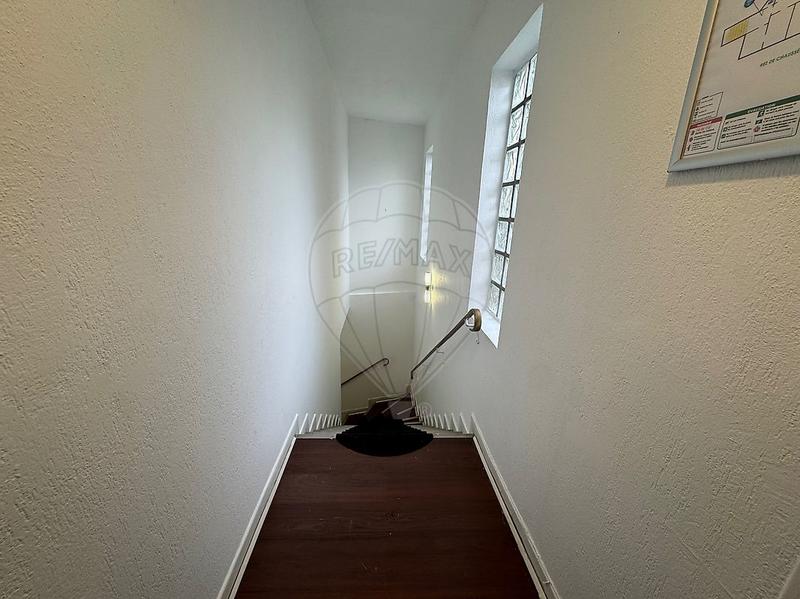 Local commercial - 80 m² - 5 pièces