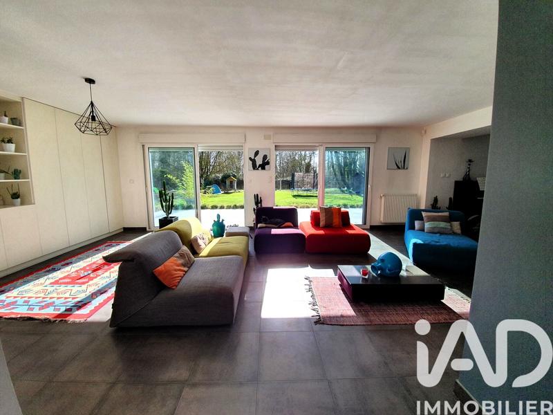 Maison - 206 m² - 8 pièces