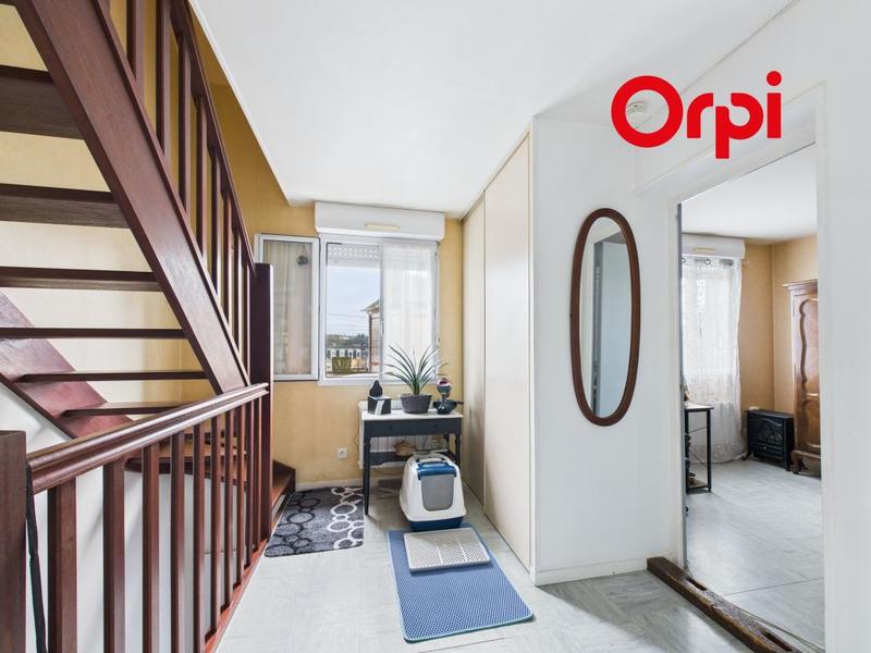 Immeuble - 210 m² - 12 pièces