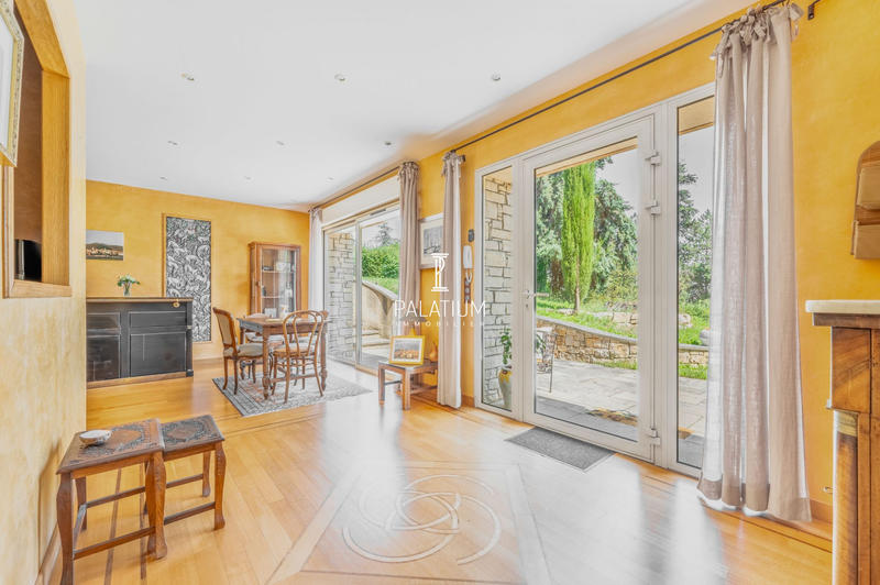 Maison ancienne - 235 m² - 8 pièces