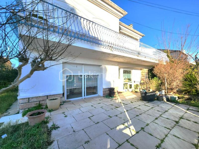 Villa - 182 m² - 6 pièces