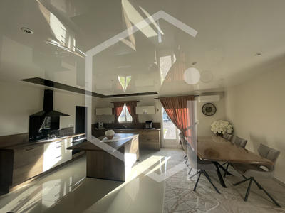 Maison - 125 m² - 4 pièces