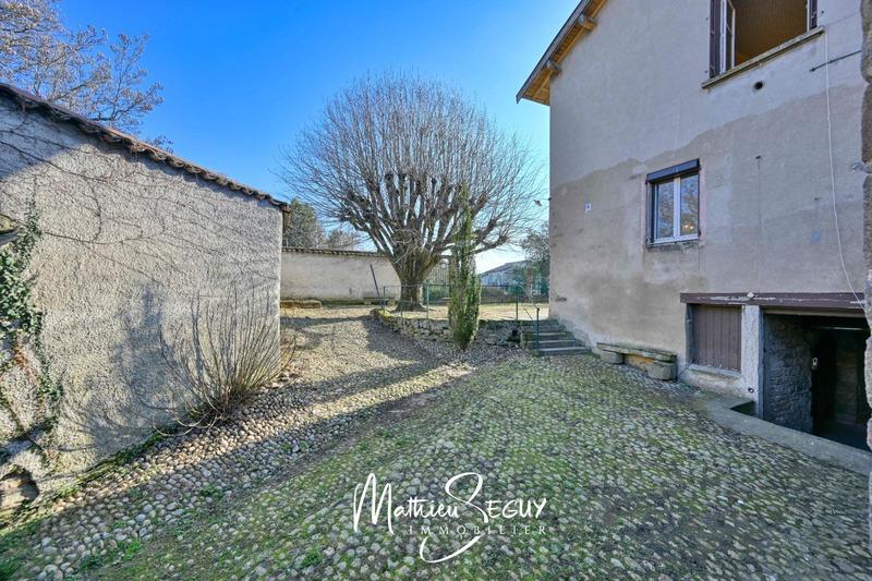 Maison - 162 m² - 8 pièces