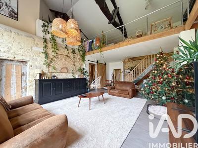 Maison - 217 m² - 6 pièces