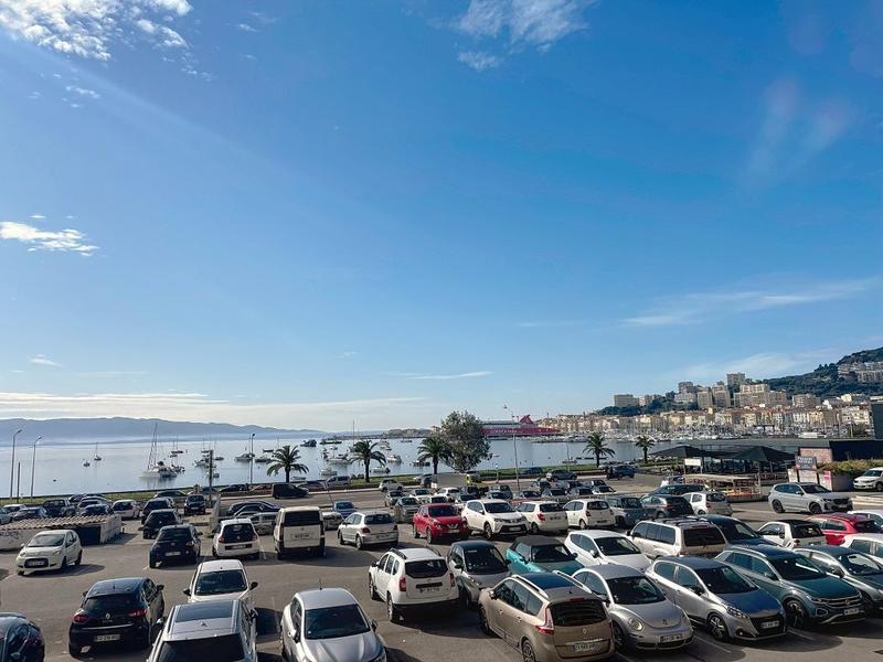 Local d'activités - 75 m²