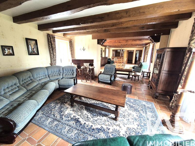 Maison - 287 m² - 8 pièces