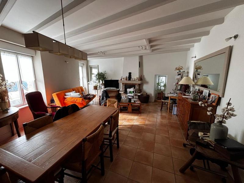 Appartement - 94 m² - 3 pièces