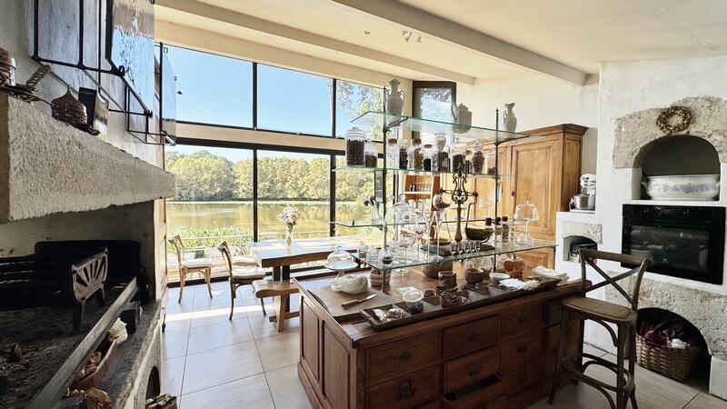 Propriété - 500 m² - 8 pièces