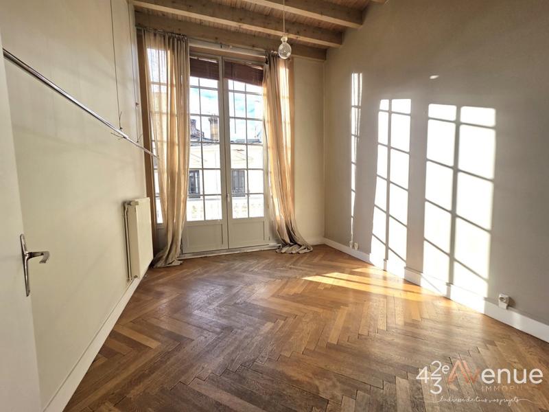Appartement - 146 m² - 4 pièces