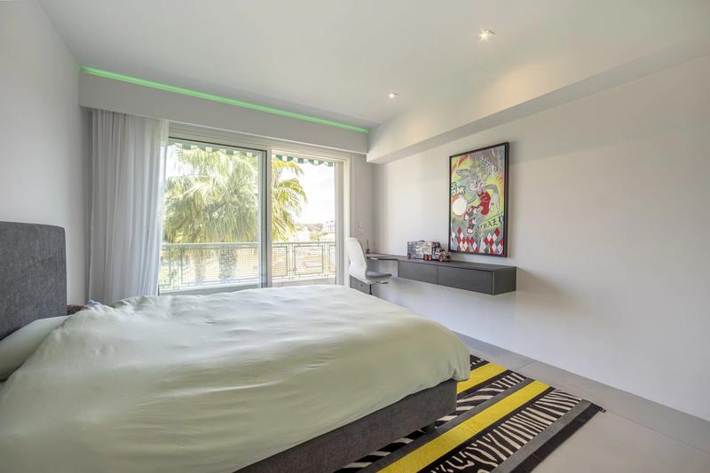 Appartement - 148 m² - 5 pièces