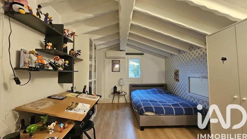 Maison - 151 m² - 8 pièces