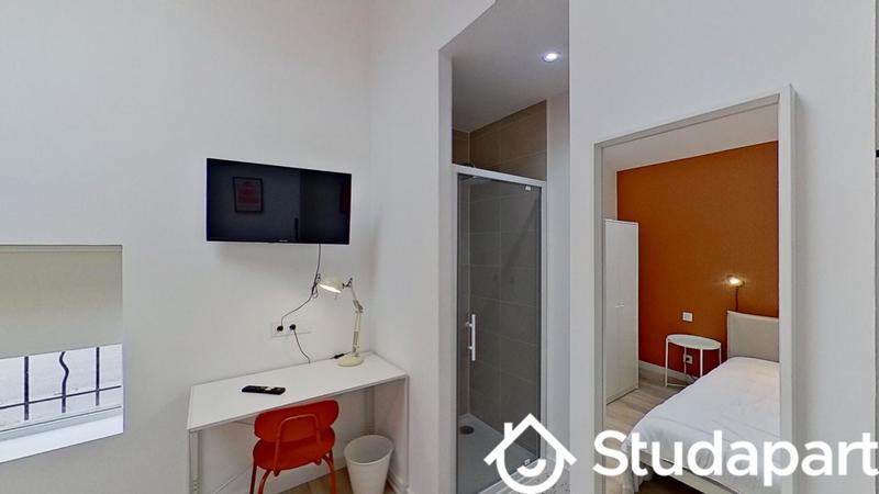 Chambre - 12 m² - 1 pièce