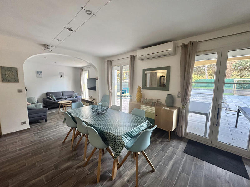 Maison - 97 m² - 5 pièces