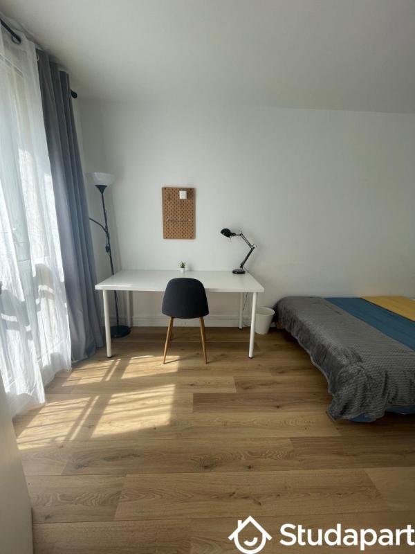 Chambre - 11 m² - 1 pièce